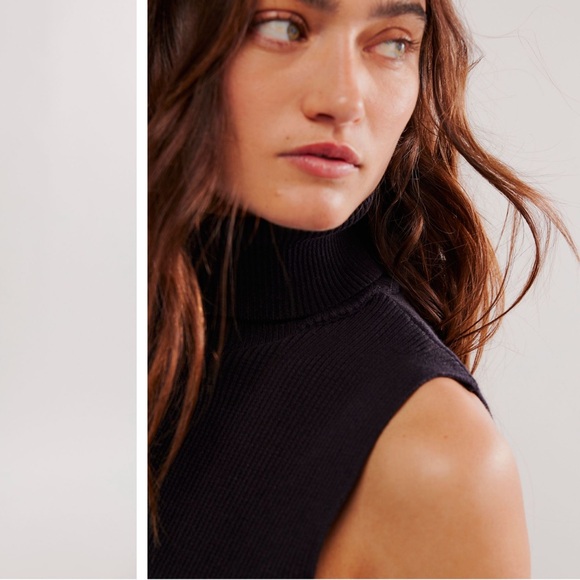 NWT sleeveless rib turtleneck - Picture 3 of 4